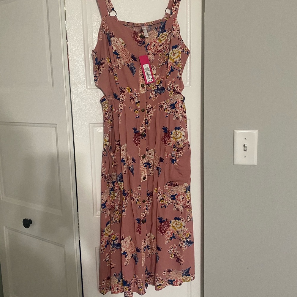 Xhileration sundress, size small. New with tags.